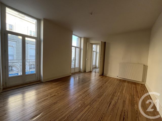 Appartement T4 à louer - 4 pièces - 115,80 m2 - Castres - 81 - MIDI-PYRENEES