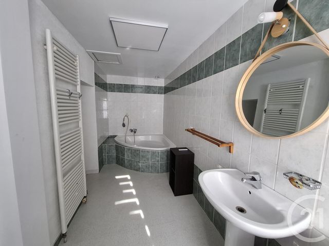 Maison &agrave; louer - 3 pi&egrave;ces - 83 m2 - Burlats - 81 - MIDI-PYRENEES