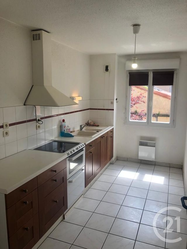 Appartement F3 &agrave; louer - 3 pi&egrave;ces - 61,19 m2 - Castres - 81 - MIDI-PYRENEES