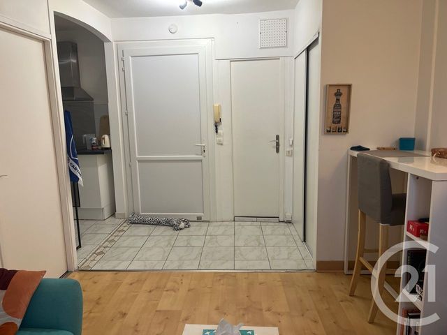 Appartement T2 &agrave; louer - 2 pi&egrave;ces - 29,79 m2 - Castres - 81 - MIDI-PYRENEES