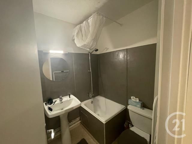 Appartement Studio &agrave; louer - 1 pi&egrave;ce - 18,32 m2 - Castres - 81 - MIDI-PYRENEES