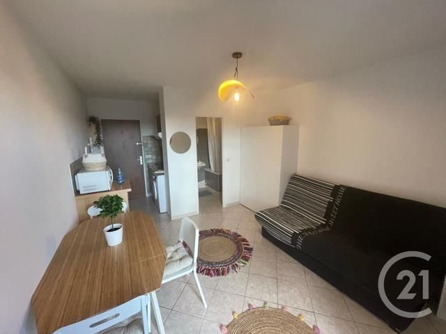 Appartement Studio &agrave; louer - 1 pi&egrave;ce - 18,32 m2 - Castres - 81 - MIDI-PYRENEES