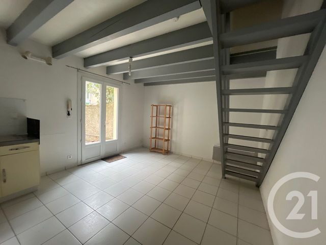 Appartement T2 &agrave; louer - 2 pi&egrave;ces - 32,57 m2 - Castres - 81 - MIDI-PYRENEES