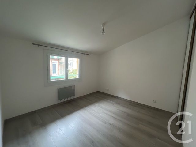 Appartement T2 &agrave; louer - 2 pi&egrave;ces - 32,57 m2 - Castres - 81 - MIDI-PYRENEES