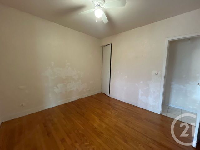 Appartement T4 &agrave; louer - 4 pi&egrave;ces - 92,79 m2 - Castres - 81 - MIDI-PYRENEES