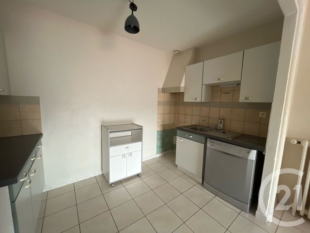 Appartement T4 &agrave; louer - 4 pi&egrave;ces - 92,79 m2 - Castres - 81 - MIDI-PYRENEES