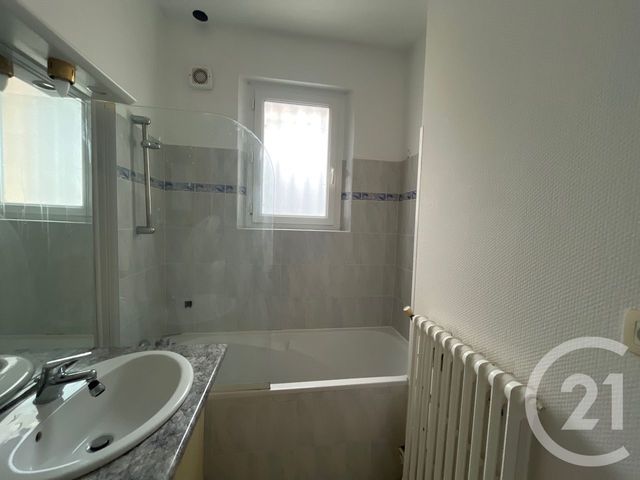 Appartement T4 &agrave; louer - 4 pi&egrave;ces - 92,79 m2 - Castres - 81 - MIDI-PYRENEES