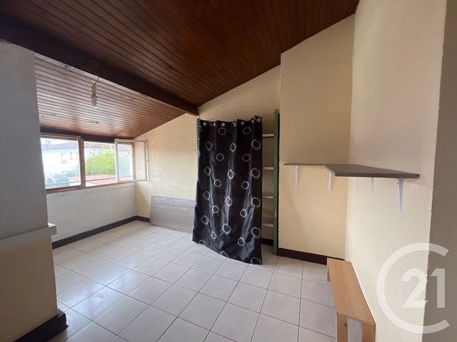 Appartement T4 &agrave; louer - 4 pi&egrave;ces - 92,79 m2 - Castres - 81 - MIDI-PYRENEES