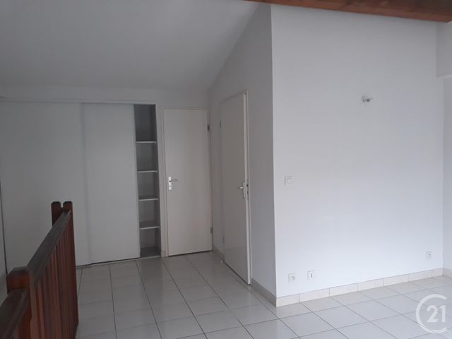 Appartement F2 &agrave; louer - 2 pi&egrave;ces - 49,87 m2 - Castres - 81 - MIDI-PYRENEES