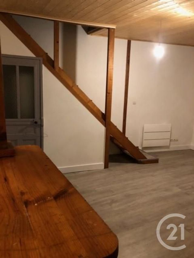 Appartement F2 &agrave; louer - 2 pi&egrave;ces - 37 m2 - Castres - 81 - MIDI-PYRENEES