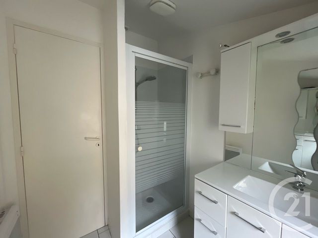 Appartement T2 &agrave; louer - 2 pi&egrave;ces - 32,57 m2 - Castres - 81 - MIDI-PYRENEES