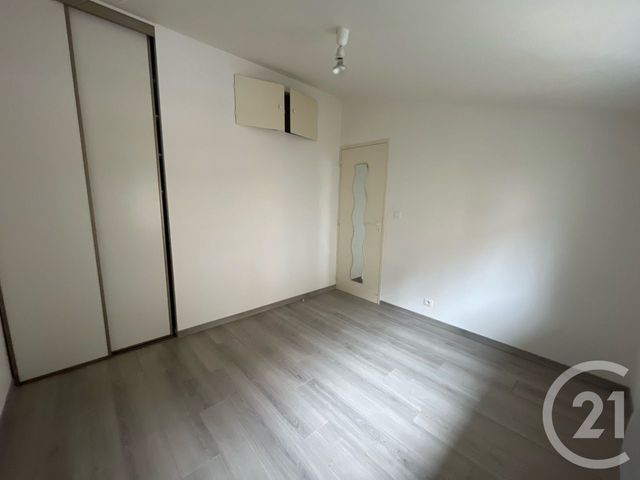 Appartement T2 &agrave; louer - 2 pi&egrave;ces - 32,57 m2 - Castres - 81 - MIDI-PYRENEES