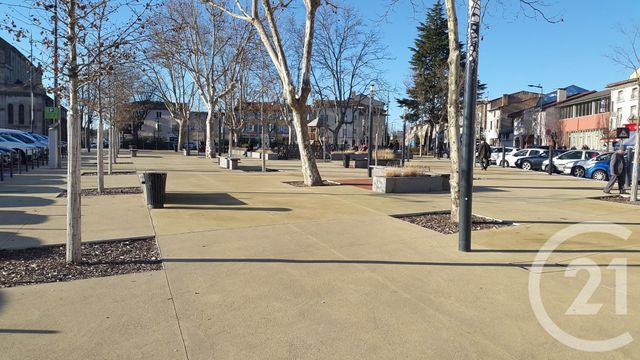 Appartement F2 &agrave; louer - 2 pi&egrave;ces - 60 m2 - Castres - 81 - MIDI-PYRENEES