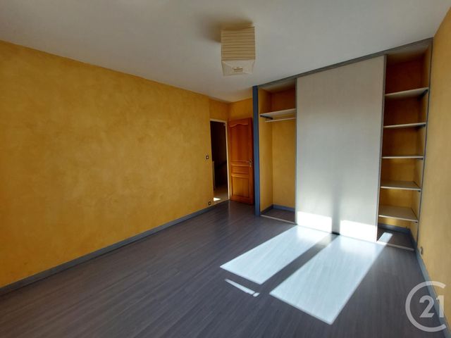 Appartement F4 &agrave; louer - 4 pi&egrave;ces - 99 m2 - Castres - 81 - MIDI-PYRENEES