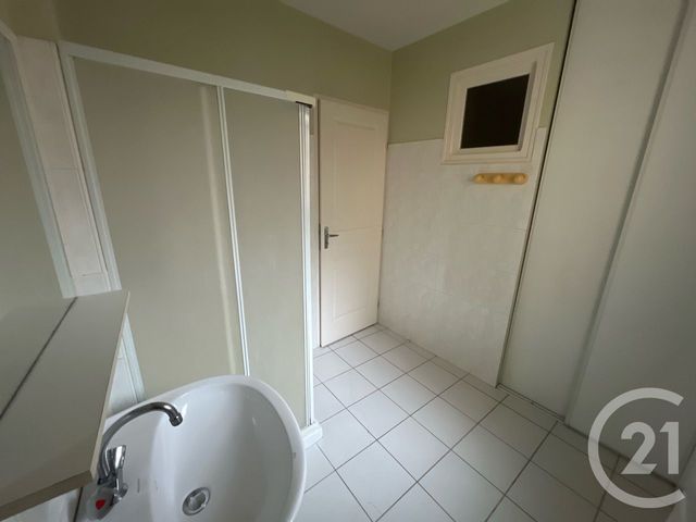 Appartement T2 &agrave; louer - 2 pi&egrave;ces - 50,26 m2 - Castres - 81 - MIDI-PYRENEES