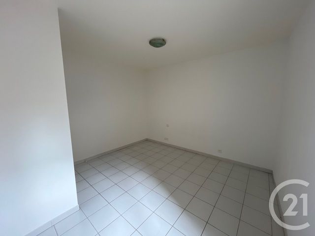 Appartement T2 &agrave; louer - 2 pi&egrave;ces - 50,26 m2 - Castres - 81 - MIDI-PYRENEES