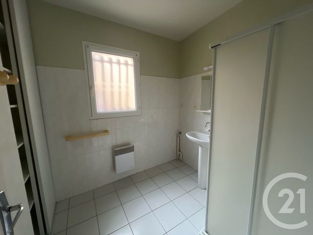 Appartement T2 &agrave; louer - 2 pi&egrave;ces - 50,26 m2 - Castres - 81 - MIDI-PYRENEES