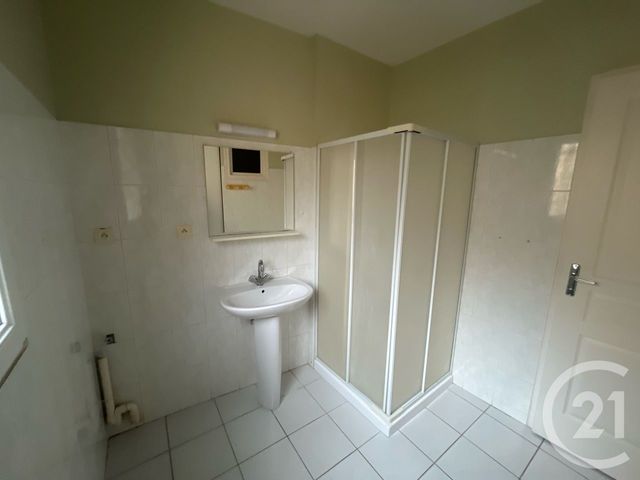 Appartement T2 &agrave; louer - 2 pi&egrave;ces - 50,26 m2 - Castres - 81 - MIDI-PYRENEES