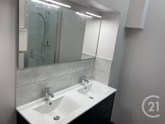 Appartement F3 &agrave; louer - 2 pi&egrave;ces - 60 m2 - Castres - 81 - MIDI-PYRENEES