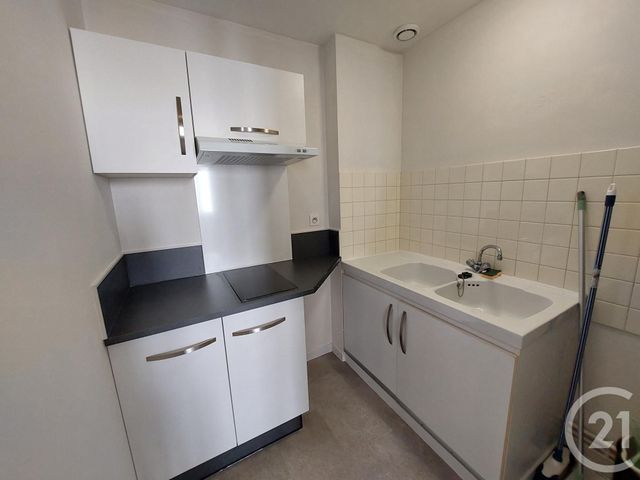 Appartement F1 &agrave; louer - 1 pi&egrave;ce - 24,60 m2 - Castres - 81 - MIDI-PYRENEES