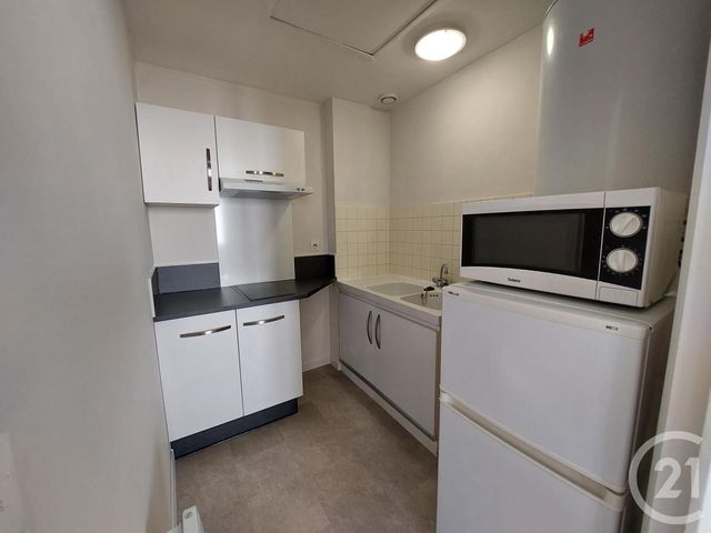 Appartement F1 &agrave; louer - 1 pi&egrave;ce - 24,60 m2 - Castres - 81 - MIDI-PYRENEES