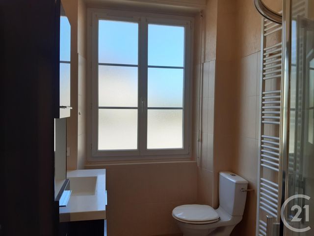 Appartement F3 &agrave; louer - 3 pi&egrave;ces - 70 m2 - Castres - 81 - MIDI-PYRENEES
