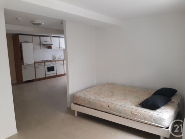 Appartement F2 &agrave; louer - 2 pi&egrave;ces - 40 m2 - Castres - 81 - MIDI-PYRENEES