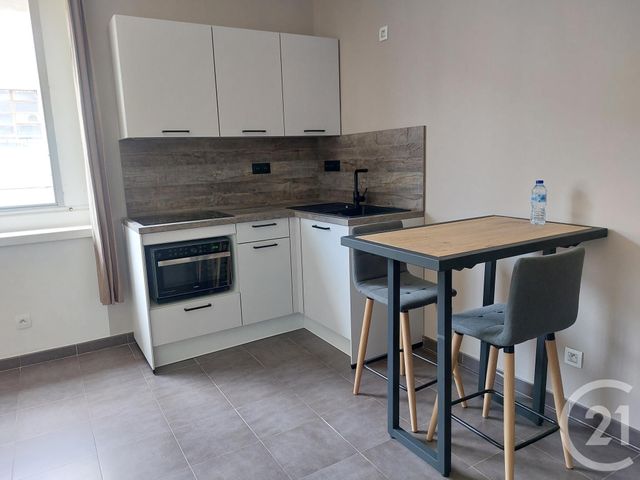 Appartement F2 &agrave; louer - 2 pi&egrave;ces - 40 m2 - Mazamet - 81 - MIDI-PYRENEES