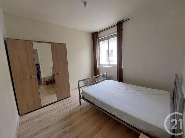 Appartement F2 &agrave; louer - 2 pi&egrave;ces - 40 m2 - Mazamet - 81 - MIDI-PYRENEES