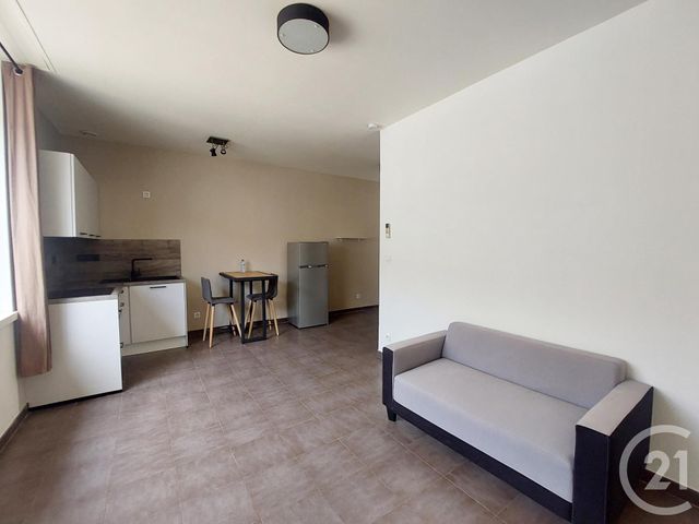Appartement F2 &agrave; louer - 2 pi&egrave;ces - 40 m2 - Mazamet - 81 - MIDI-PYRENEES