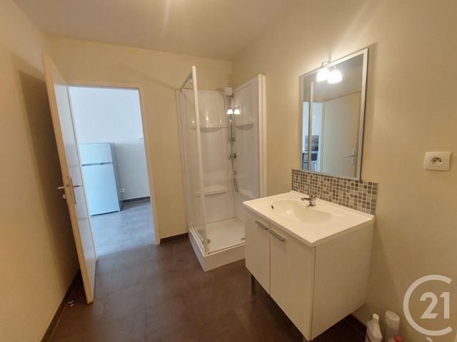 Appartement F2 &agrave; louer - 2 pi&egrave;ces - 40 m2 - Mazamet - 81 - MIDI-PYRENEES