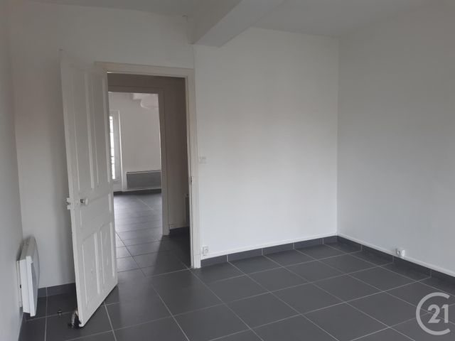 Appartement F4 &agrave; louer - 4 pi&egrave;ces - 90,92 m2 - Castres - 81 - MIDI-PYRENEES