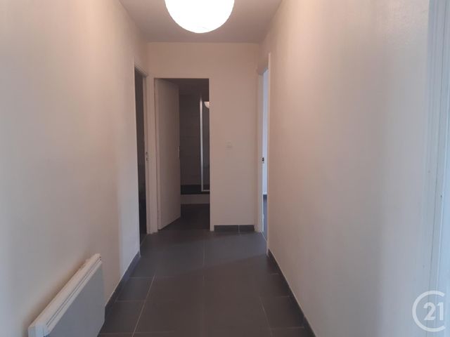 Appartement F4 &agrave; louer - 4 pi&egrave;ces - 90,92 m2 - Castres - 81 - MIDI-PYRENEES