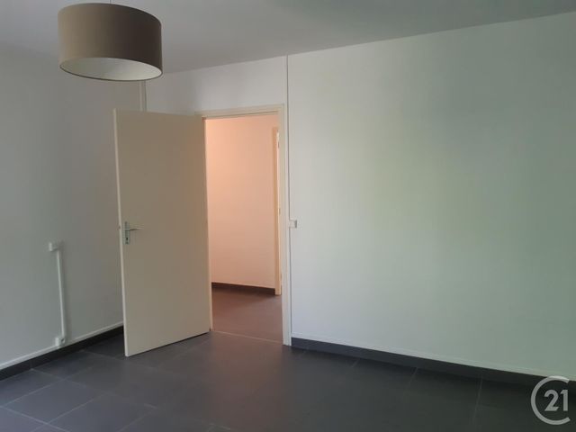 Appartement F4 &agrave; louer - 4 pi&egrave;ces - 90,92 m2 - Castres - 81 - MIDI-PYRENEES