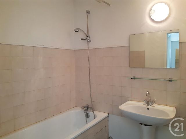 Appartement F3 &agrave; louer - 3 pi&egrave;ces - 74,03 m2 - Castres - 81 - MIDI-PYRENEES