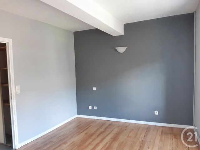 Appartement F3 &agrave; louer - 3 pi&egrave;ces - 74,03 m2 - Castres - 81 - MIDI-PYRENEES