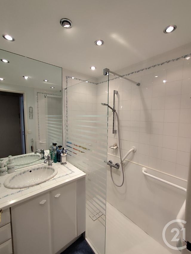 Appartement F5 &agrave; vendre - 5 pi&egrave;ces - 90 m2 - Castres - 81 - MIDI-PYRENEES