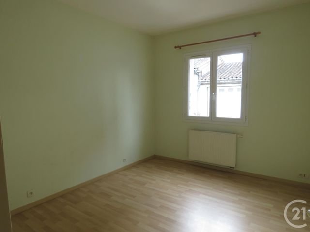 Appartement F3 &agrave; louer - 3 pi&egrave;ces - 76 m2 - Castres - 81 - MIDI-PYRENEES