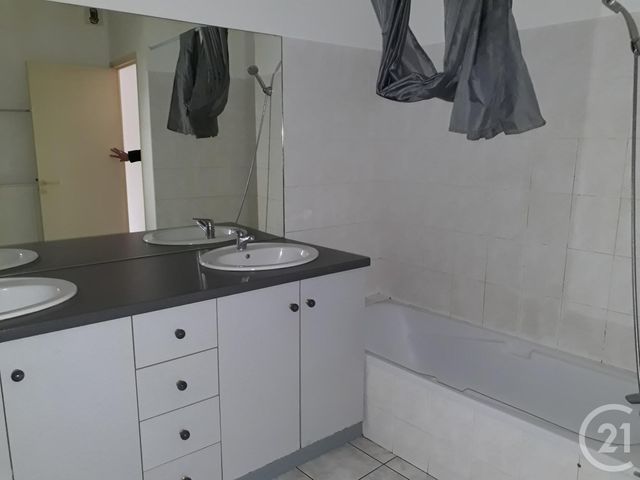 Appartement F3 &agrave; louer - 3 pi&egrave;ces - 76 m2 - Castres - 81 - MIDI-PYRENEES