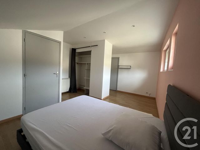 Appartement F2 &agrave; louer - 2 pi&egrave;ces - 92,38 m2 - Castres - 81 - MIDI-PYRENEES