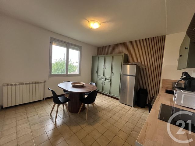 Appartement F2 &agrave; louer - 2 pi&egrave;ces - 92,38 m2 - Castres - 81 - MIDI-PYRENEES