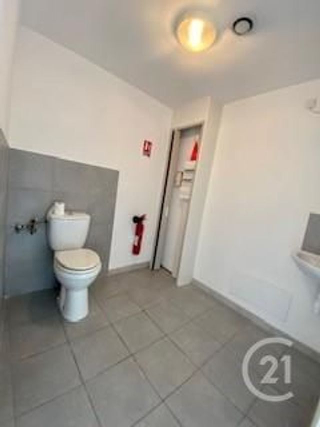 Appartement Local &agrave; vendre - 3 pi&egrave;ces - 82 m2 - Carcassonne - 11 - LANGUEDOC-ROUSSILLON