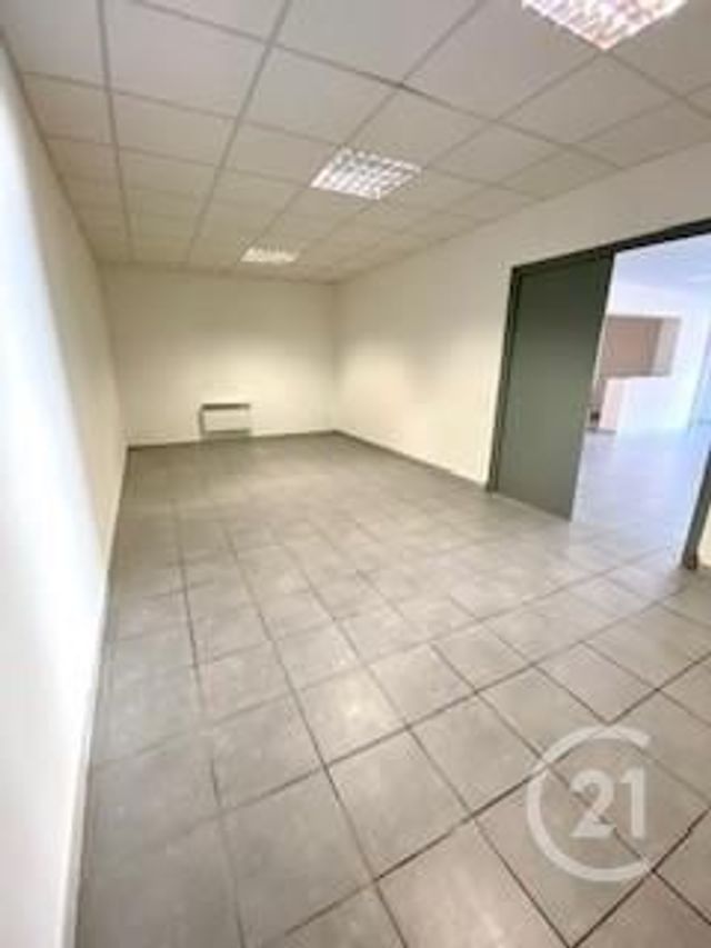 Appartement Local &agrave; vendre - 3 pi&egrave;ces - 82 m2 - Carcassonne - 11 - LANGUEDOC-ROUSSILLON