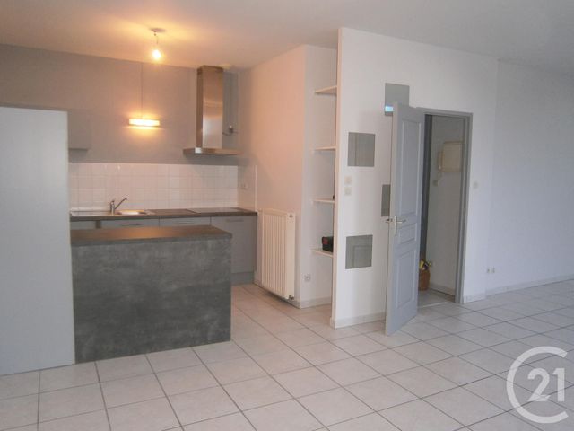 Appartement F3 &agrave; louer - 3 pi&egrave;ces - 81 m2 - Carcassonne - 11 - LANGUEDOC-ROUSSILLON