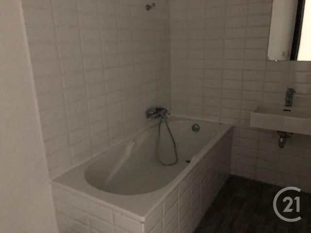 Appartement F3 &agrave; louer - 3 pi&egrave;ces - 71,30 m2 - Carcassonne - 11 - LANGUEDOC-ROUSSILLON