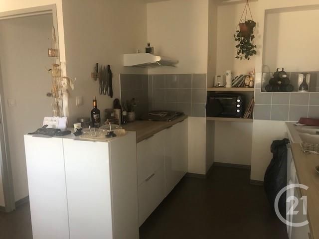 Appartement F3 &agrave; louer - 3 pi&egrave;ces - 70,60 m2 - Carcassonne - 11 - LANGUEDOC-ROUSSILLON