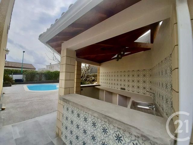 Maison &agrave; louer - 4 pi&egrave;ces - 119 m2 - Villemoustaussou - 11 - LANGUEDOC-ROUSSILLON