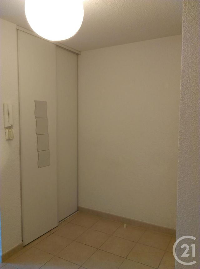 Appartement F2 &agrave; louer - 2 pi&egrave;ces - 43 m2 - Carcassonne - 11 - LANGUEDOC-ROUSSILLON