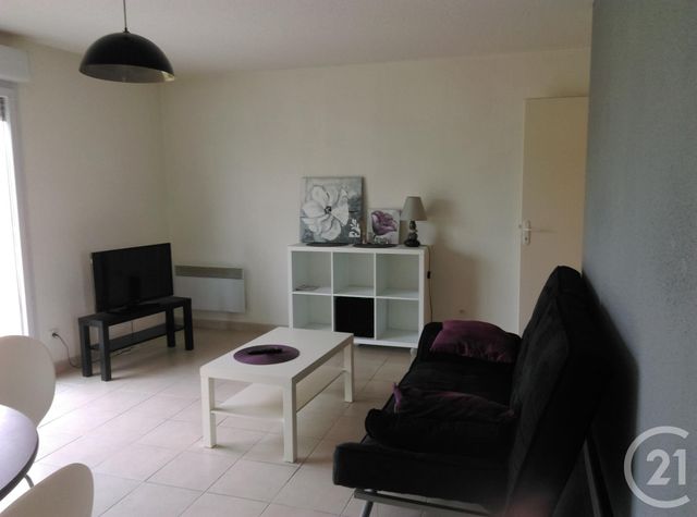 Appartement F2 &agrave; louer - 2 pi&egrave;ces - 43 m2 - Carcassonne - 11 - LANGUEDOC-ROUSSILLON