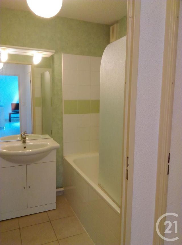 Appartement F2 &agrave; louer - 2 pi&egrave;ces - 43 m2 - Carcassonne - 11 - LANGUEDOC-ROUSSILLON